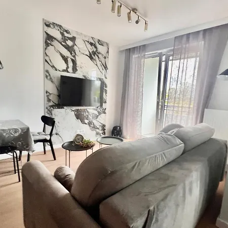 Gold Sleep Nowy Z Jacuzzi Na Wylacznosc Apartment *